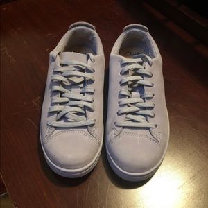 Clarks girl sneakers Sz 1